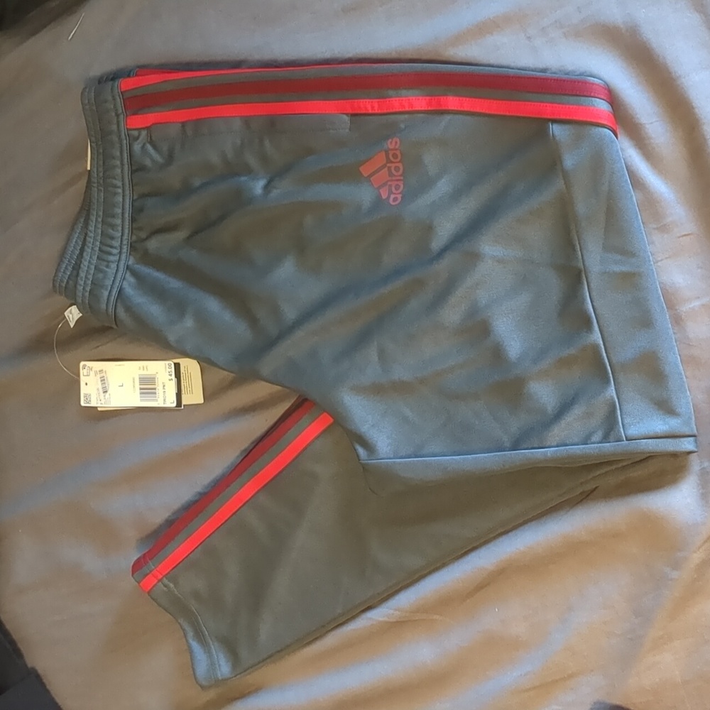 Men's Adidas Climacool Tapered Fit Pants Size Large. New with Tags. Gray.